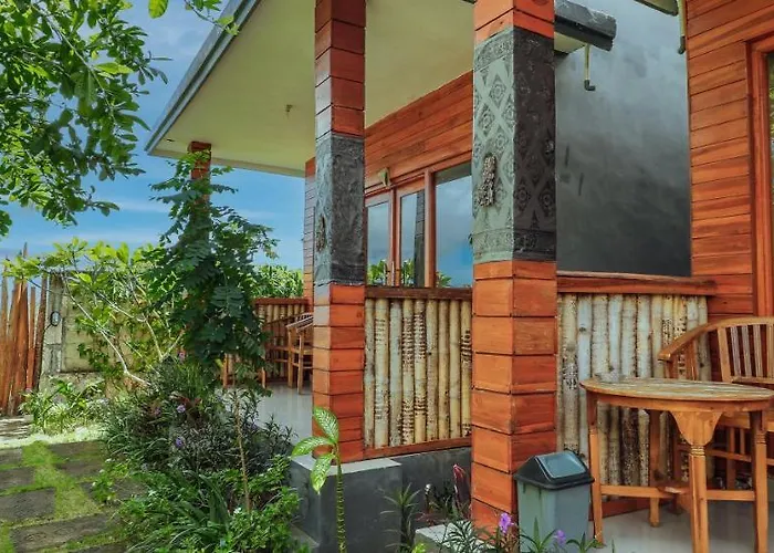 Bhavana Pensión 3*