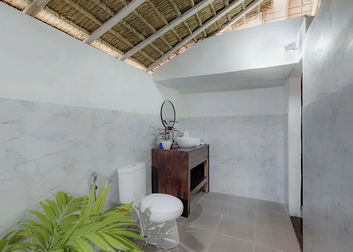 Bhavana Guest house 3*